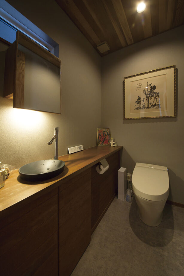 大政建築 【岐阜県/シンプルモダン/中庭】窓のない無機質な外観の中に広がる、吹抜け＆中庭を設けた開放的な住空間の建築実例画像10