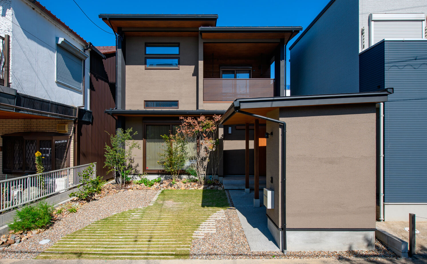 大政建築 【2000万円台/和モダン/自然素材/スキップフロア】無垢材や漆喰など素材のやさしさと個性を感じる住まいの建築実例画像1