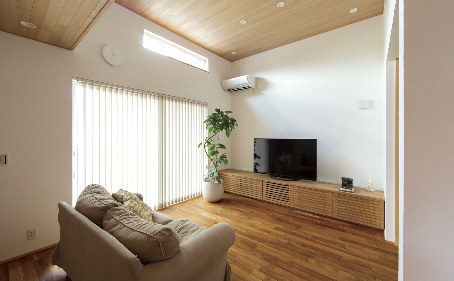 大政建築 【2000万円台/和モダン/自然素材/スキップフロア】無垢材や漆喰など素材のやさしさと個性を感じる住まいの建築実例画像3