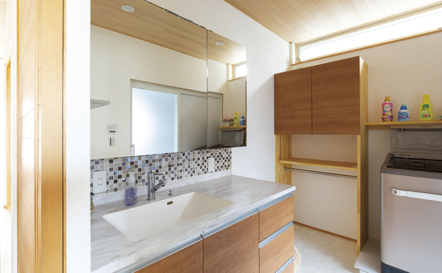 大政建築 【2000万円台/和モダン/自然素材/スキップフロア】無垢材や漆喰など素材のやさしさと個性を感じる住まいの建築実例画像7