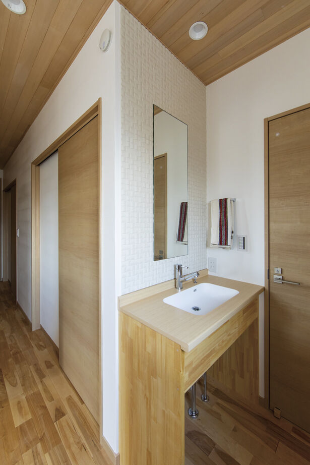 大政建築 【2000万円台/和モダン/自然素材/スキップフロア】無垢材や漆喰など素材のやさしさと個性を感じる住まいの建築実例画像11