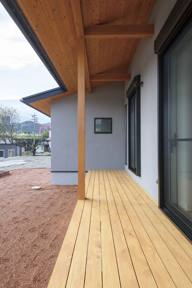 大政建築 【岐阜県/2000万円台/ガレージ/間取図有】勾配天井の開放的なリビングが心地よい、ガレージ一体型の住まいの建築実例画像8