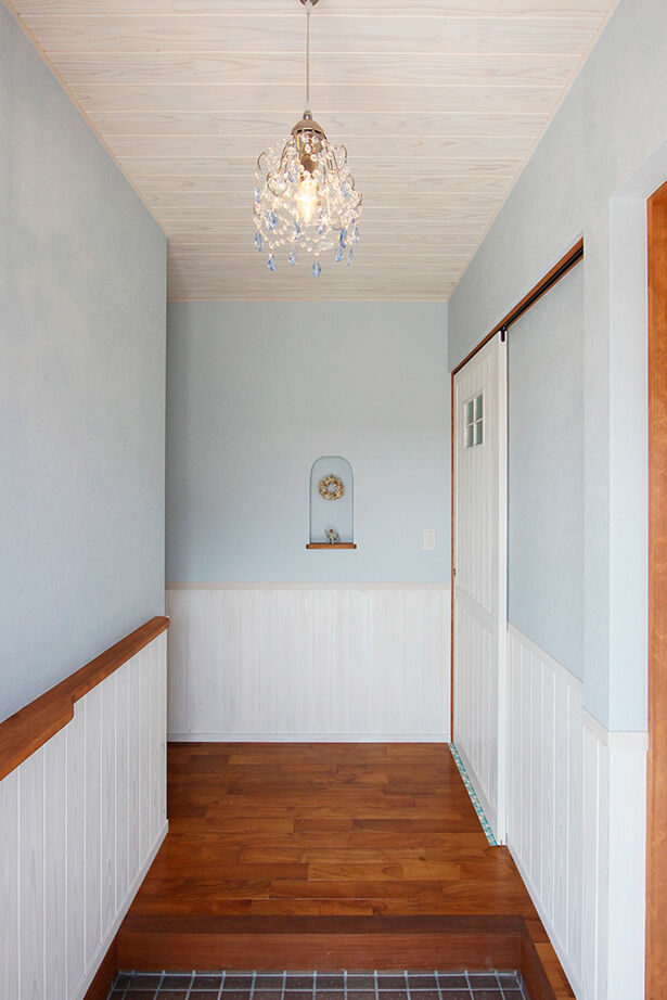 大政建築 【関市｜カリフォルニア・西海岸】無垢の木をふんだんに使ったマリンブルーのアメリカンハウスの建築実例画像6