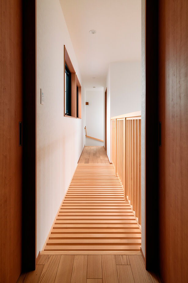 大政建築 【岐阜県｜30坪台｜和モダン】開放的な吹抜けリビングは畳敷きにして大正解！家事ラク間取りもお気に入りの建築実例画像5