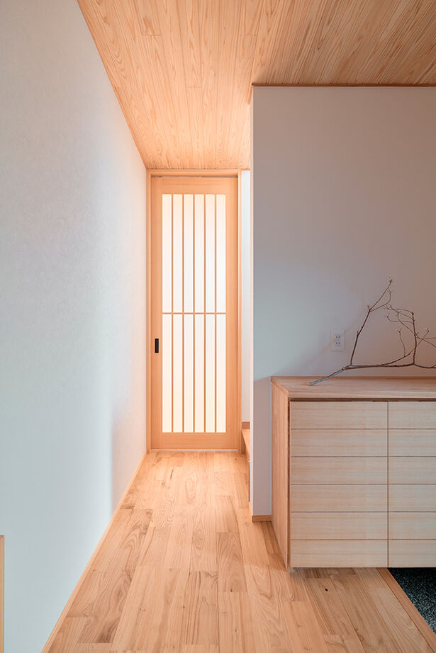 大政建築 【岐阜県｜30坪台｜和モダン】開放的な吹抜けリビングは畳敷きにして大正解！家事ラク間取りもお気に入りの建築実例画像6