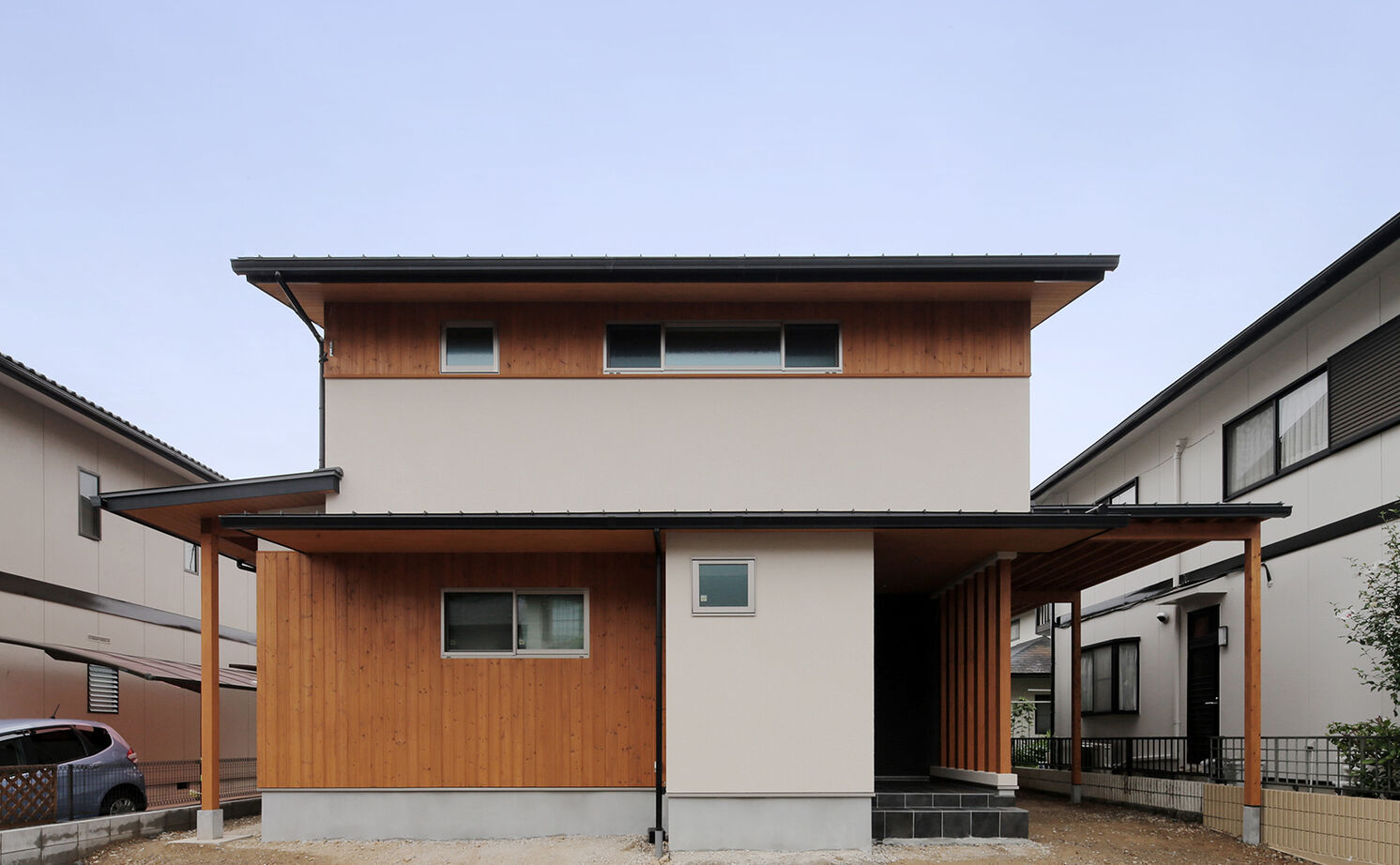 大政建築 【関市｜2人暮らし】吹抜けでつながる平屋風の２階建て。リゾートライクな住み心地に癒される日々の建築実例画像2