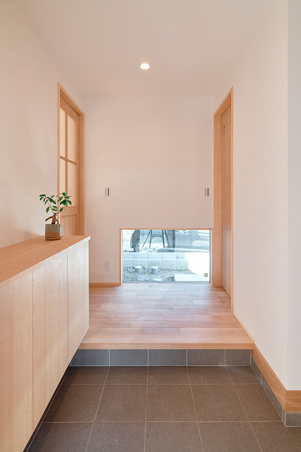 大政建築 【本巣市｜30坪台の２階建て】亜麻色の外観にナチュラルなインテリア。平屋のように暮らせる家事ラクな家の建築実例画像6