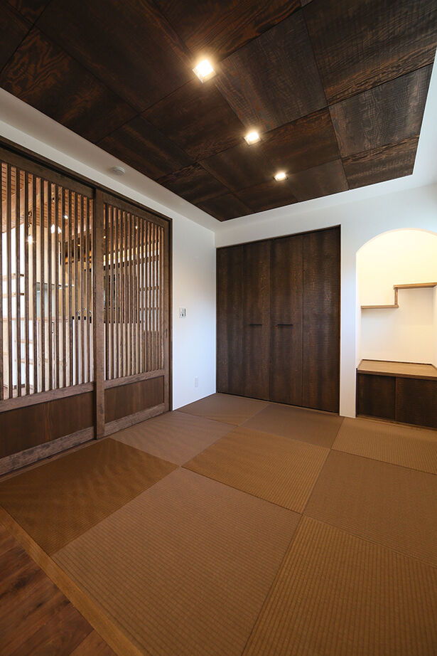 大政建築 【岐阜市｜アンティーク】歴史を重ねたようなアンティークな風合いを新築で再現した大人ふたり暮らしの家の建築実例画像11