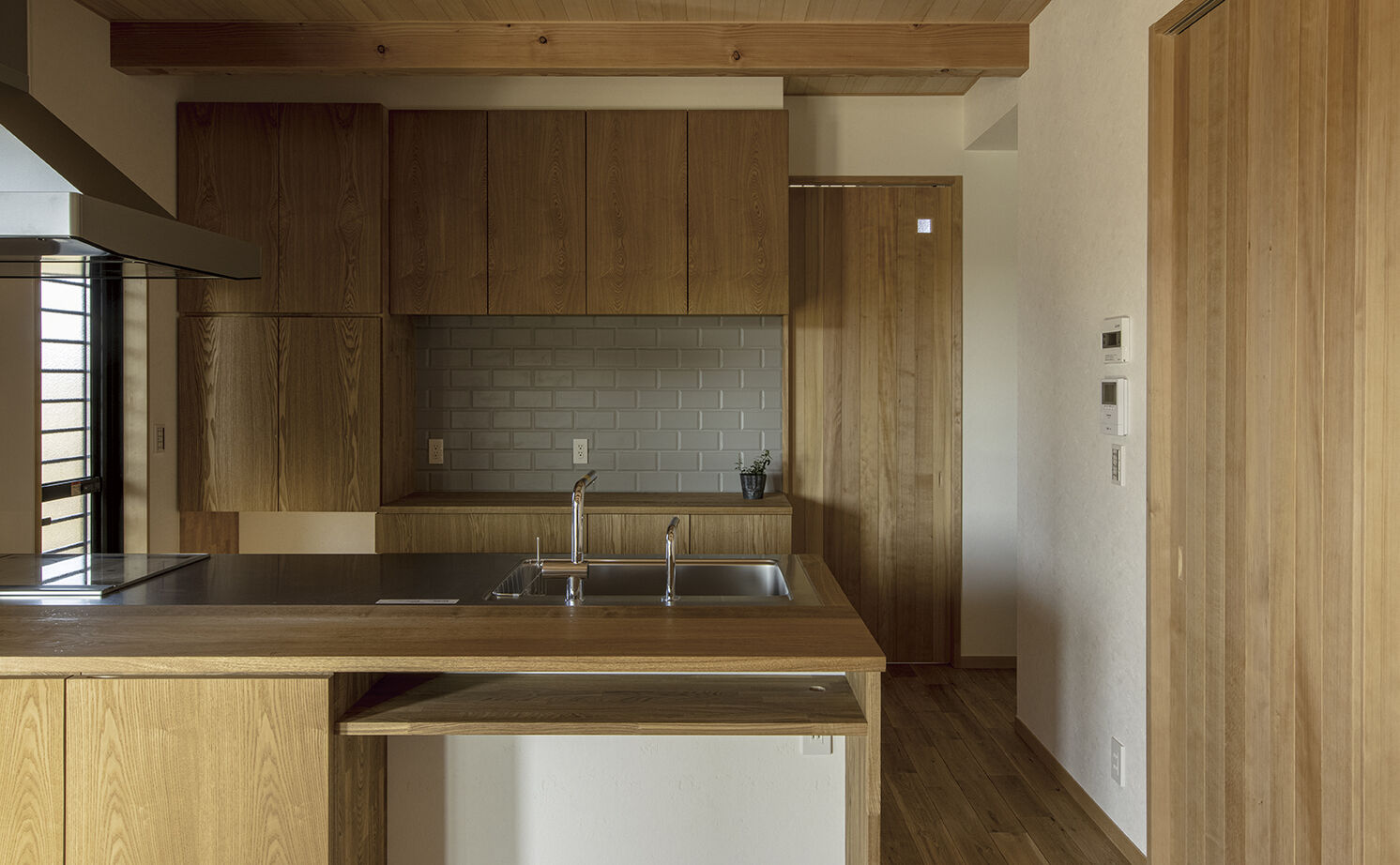 大政建築 【美濃加茂市｜和モダン】家事ラクな間取りで暮らしがスムーズに。ガルバリウム×無垢の和モダンな家の建築実例画像5