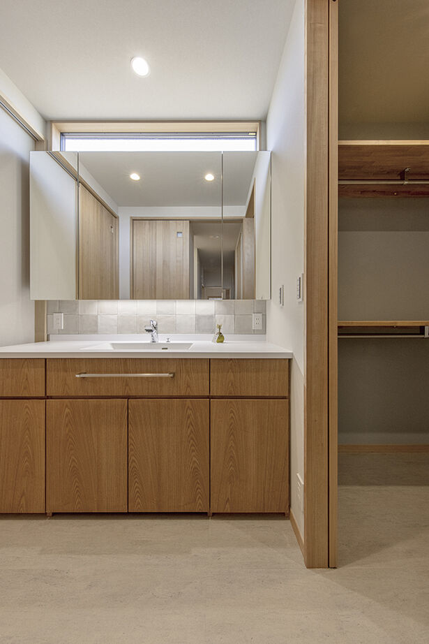 大政建築 【美濃加茂市｜和モダン】家事ラクな間取りで暮らしがスムーズに。ガルバリウム×無垢の和モダンな家の建築実例画像8