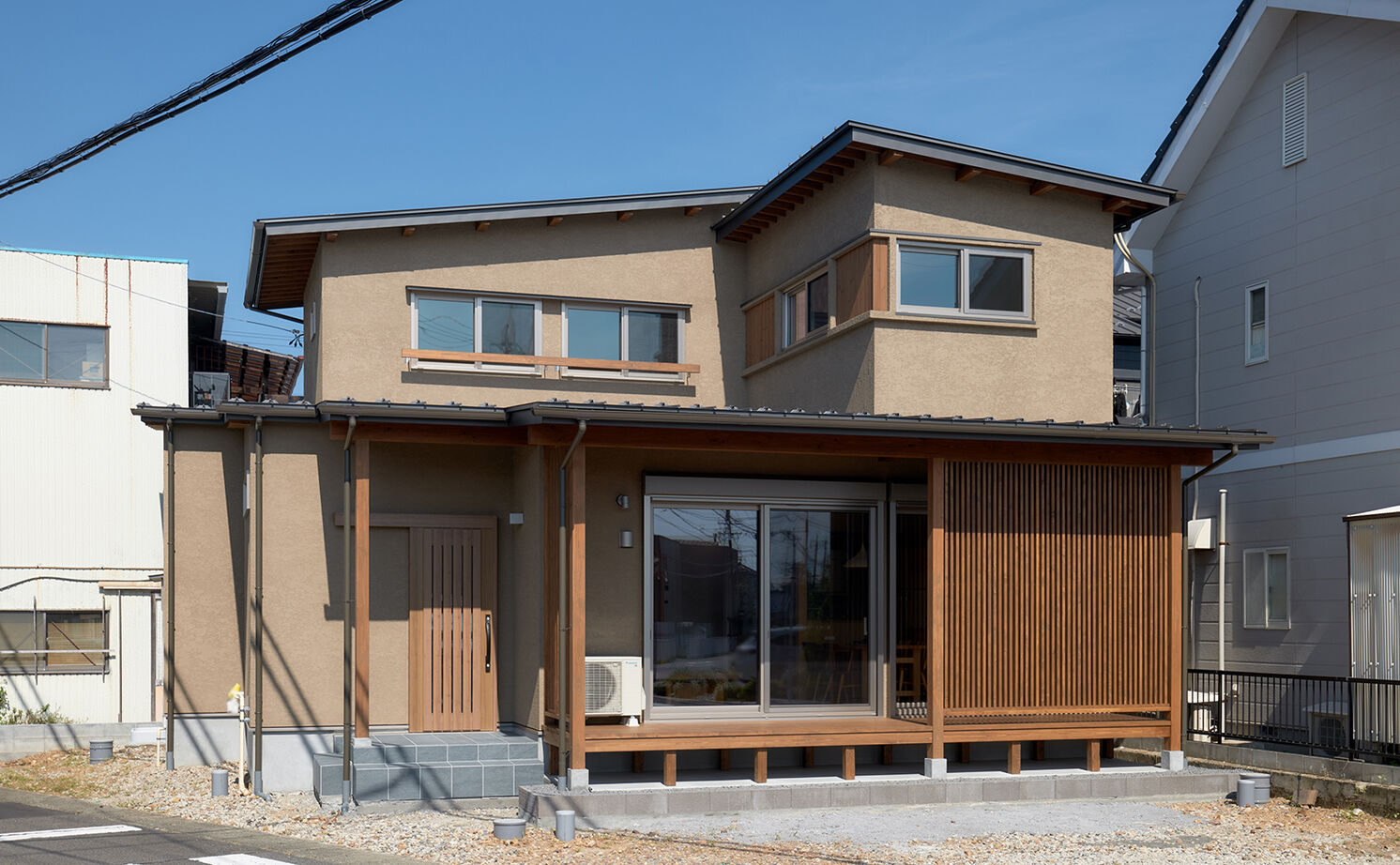 大政建築 【岐阜市｜和風｜30坪台】どこか懐かしさを感じる建具がアクセント。木の温もりに癒されるコンパクトな家の建築実例画像2