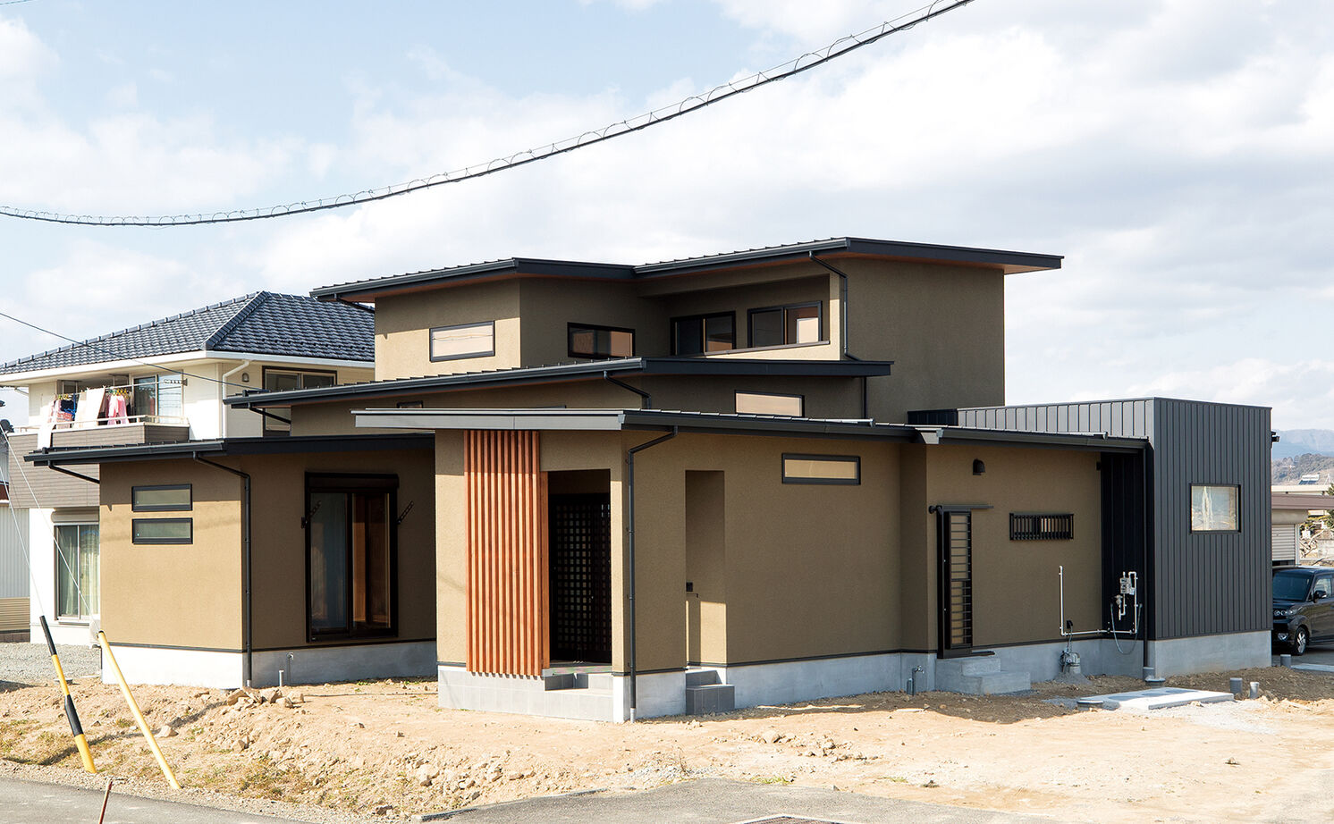 大政建築 【本巣市｜和モダン】ダウンリビングに小上がりのダイニング、こだわり満載の洗練された和モダン空間の建築実例画像1