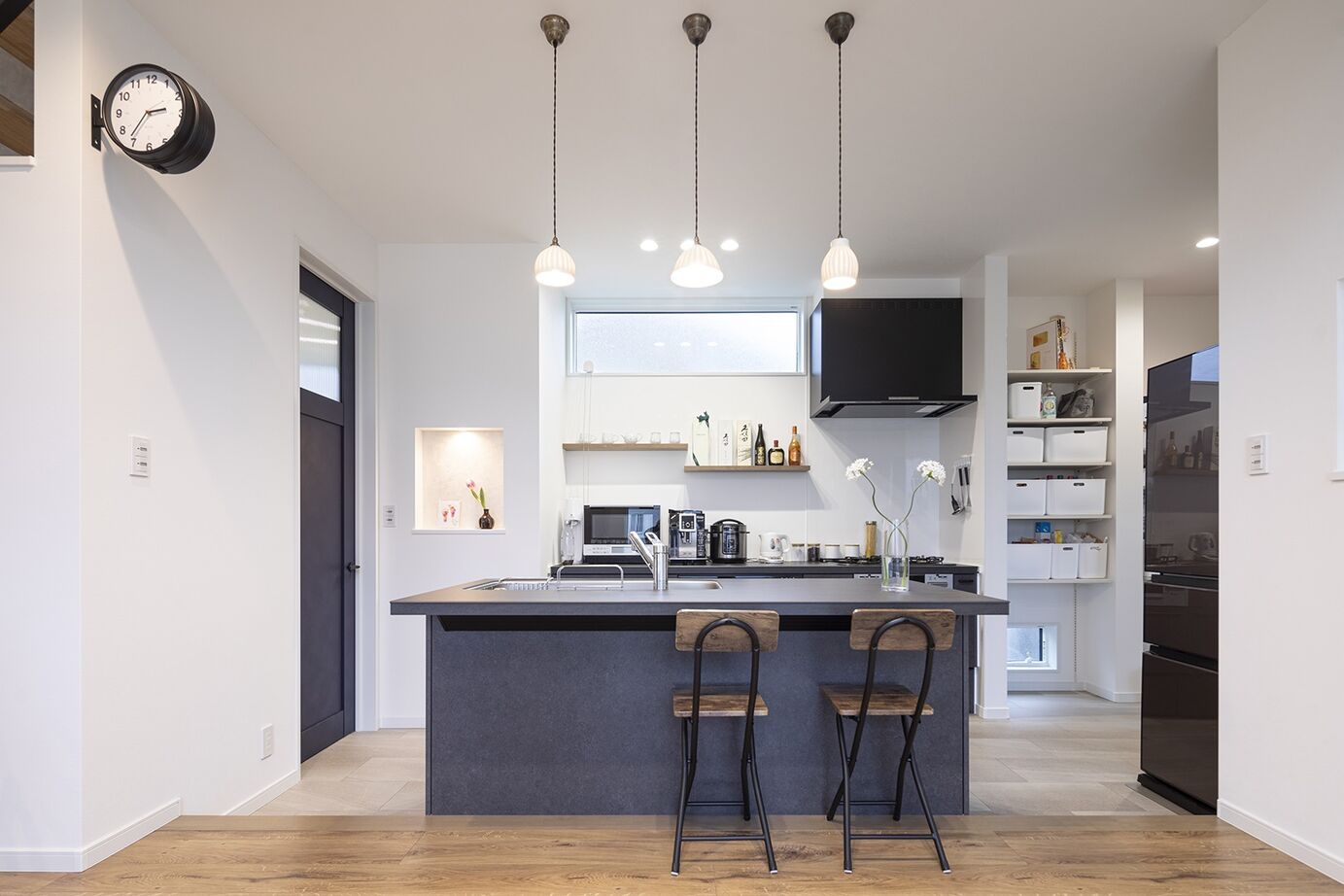 フィアスホーム 【3900万円台／収納充実／動線／間取図】高い断熱性能が全ての要望を解決！友人たちが集うゆとりの快適空間の建築実例画像3