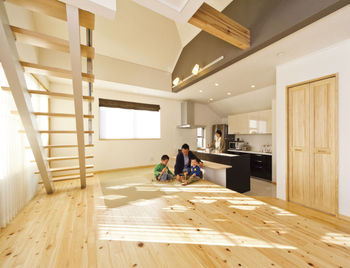 ＩＳＨＩＤＡの家　石田工務店 【2階建て/1000万円台/間取り図/ロフト】子育て世代にやさしい、オール檜素材でも安心価格の住まいの建築実例画像2