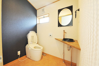 ＩＳＨＩＤＡの家　石田工務店 【2000万円台/40坪/間取り/無垢材/2階建】吹き抜けから光がたっぷり。愛猫と暮らす温もりのある木の家の建築実例画像10