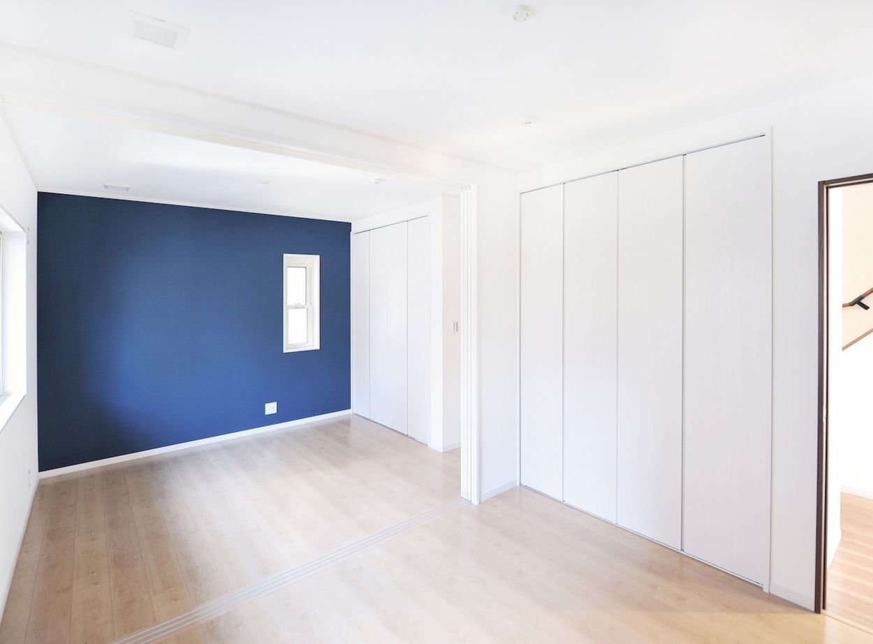 ＩＳＨＩＤＡの家　石田工務店 【28.8坪｜間取図｜2階リビング】開放感あふれる吹抜けのリビングは大きな窓から光が降り注ぐの建築実例画像7