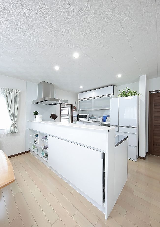 パパまるハウス 予算内で夢のマイホーム。太陽光パネル10kW搭載40坪プランで家計にゆとりをもたらす家の建築実例画像4