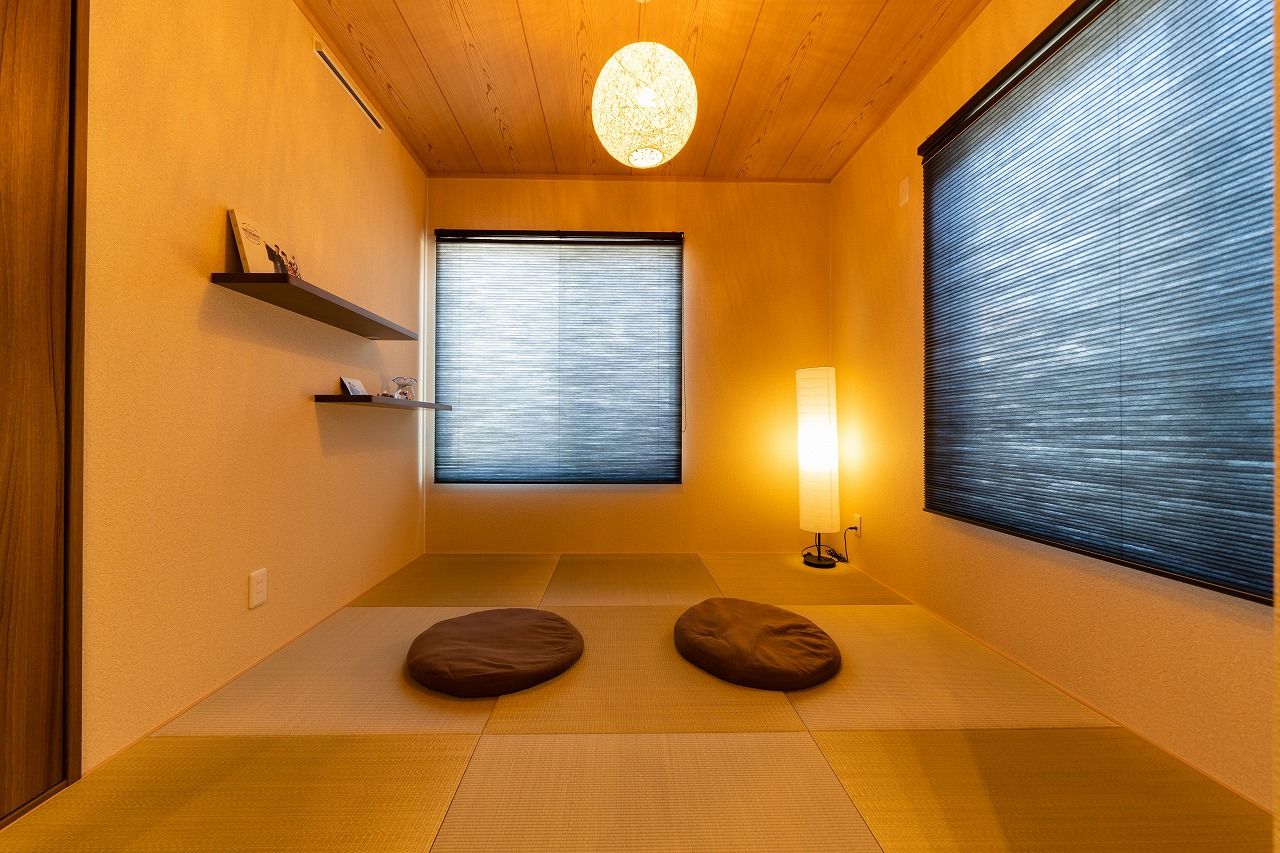 パパまるハウス 隠れ家ダイニングバーのようなお二人のお家。照明や家具にもこだわった大満足の家の建築実例画像6