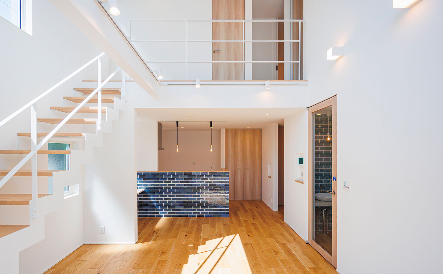 【湘南品質の家】ハートフルホーム 【湘南/2000万円台/平塚市/20坪台/ウッドデッキ/間取り図】湘南暮らしを楽しむリゾートホテルのような家の建築実例画像4