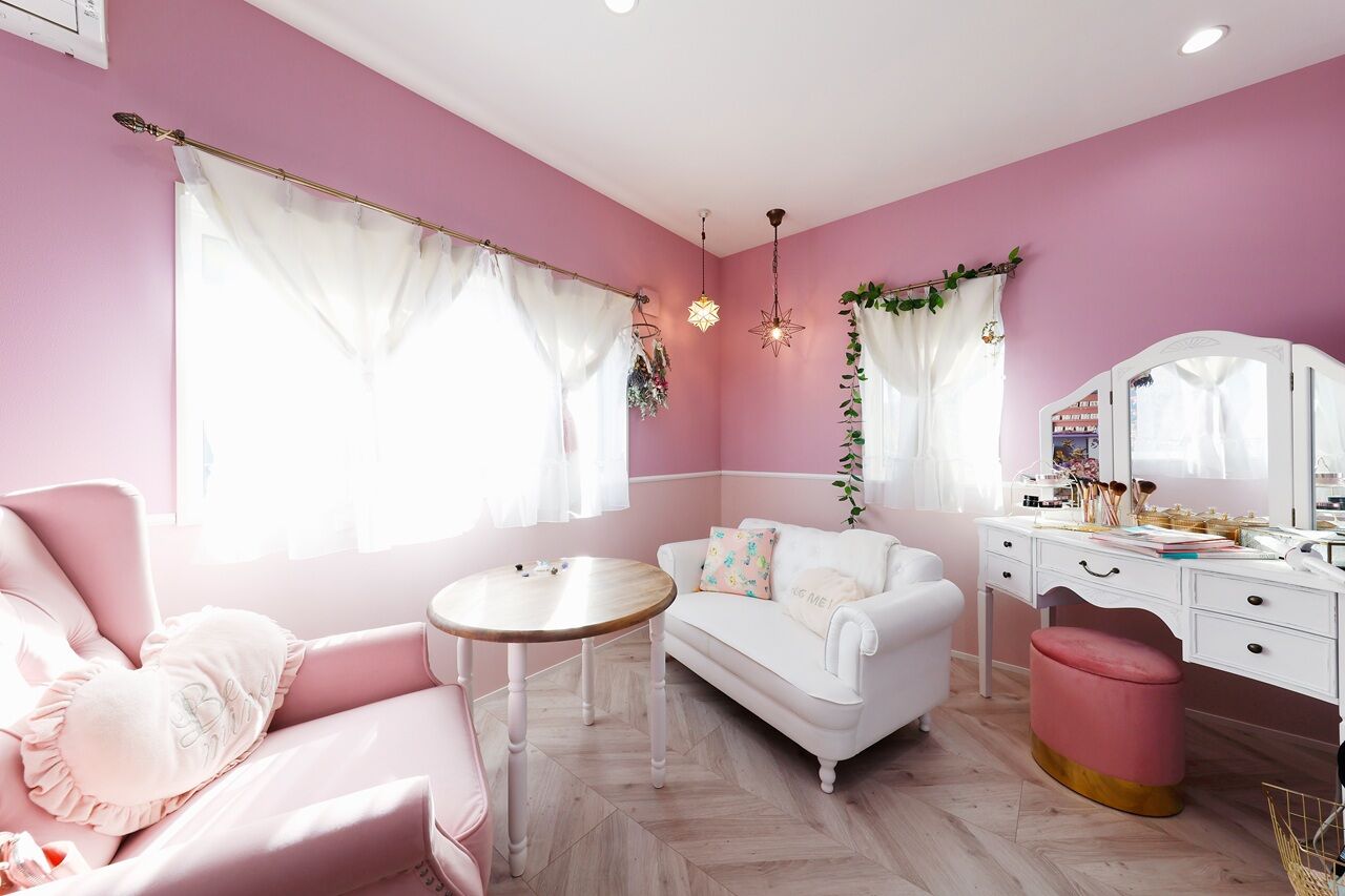 SH-Space（エスエイチスペース） 【2000万円台/30坪】暮らしも仕事も思う存分満喫！エレガントなイギリス風のサロン併設住宅の建築実例画像5