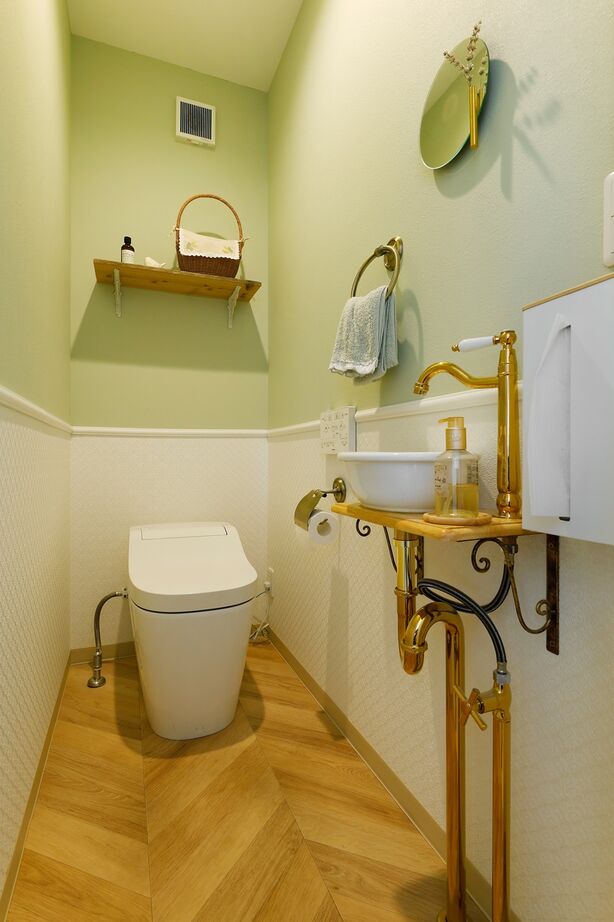 SH-Space（エスエイチスペース） 【2000万円台/30坪】暮らしも仕事も思う存分満喫！エレガントなイギリス風のサロン併設住宅の建築実例画像9