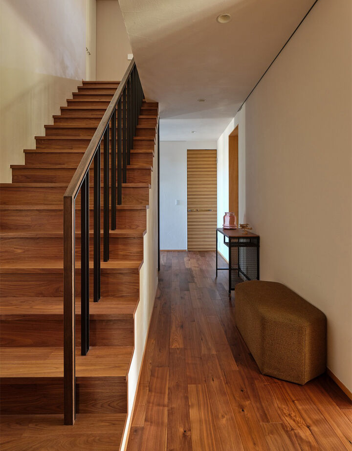 岡谷サービス＆ホームズ 【1億円台／デザイン／ハイグレード】特別な住み心地を体感できる「建築家と創る家」の建築実例画像8