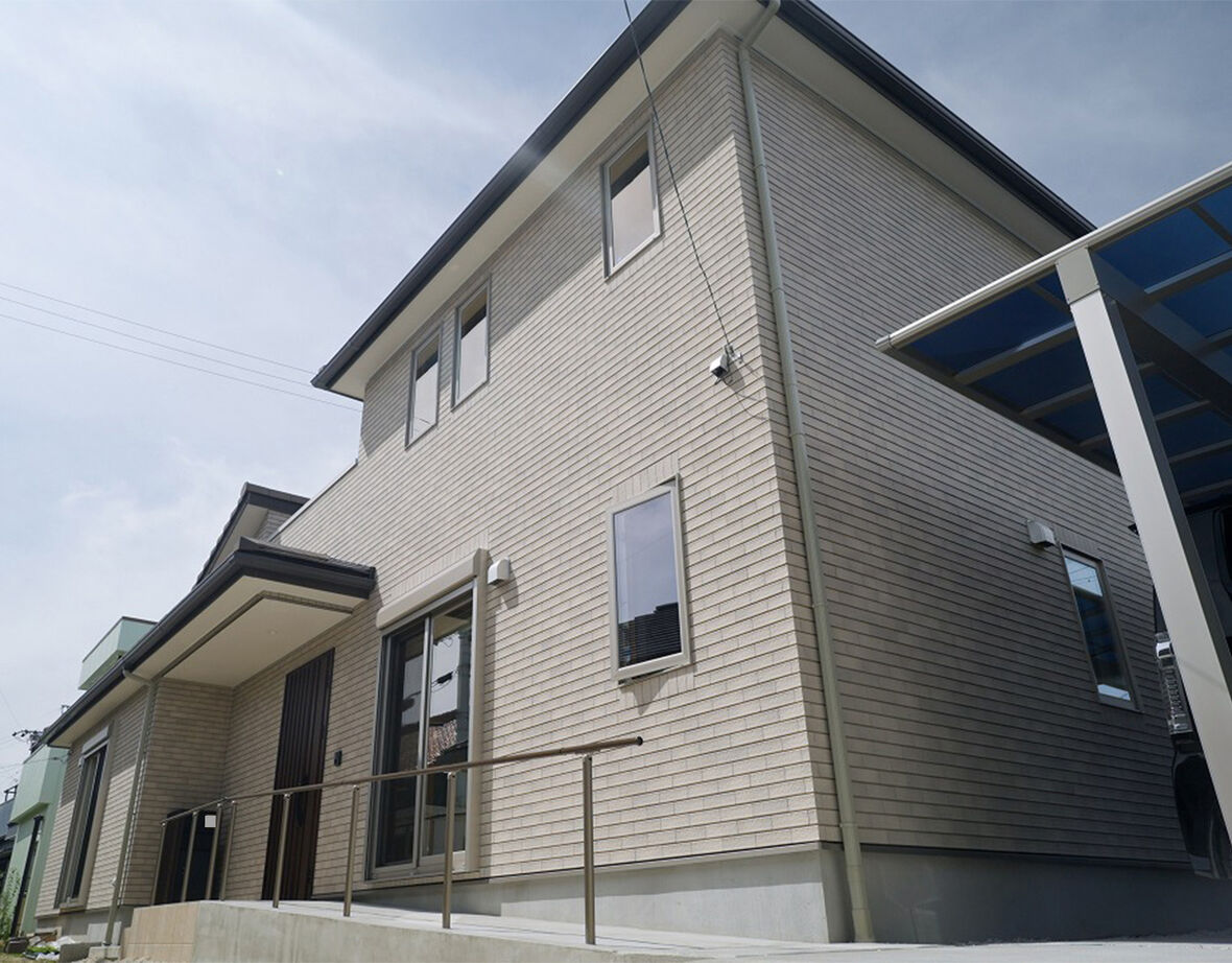 岡谷サービス＆ホームズ 【6500万円台／愛知／二世帯】中庭を中心とした二世帯で暮らす「回遊のある家」の建築実例画像3