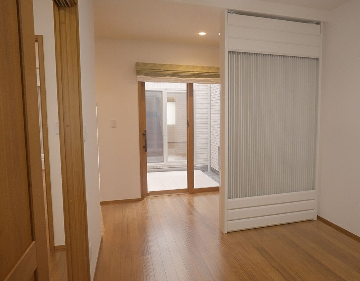 岡谷サービス＆ホームズ 【6500万円台／愛知／二世帯】中庭を中心とした二世帯で暮らす「回遊のある家」の建築実例画像5