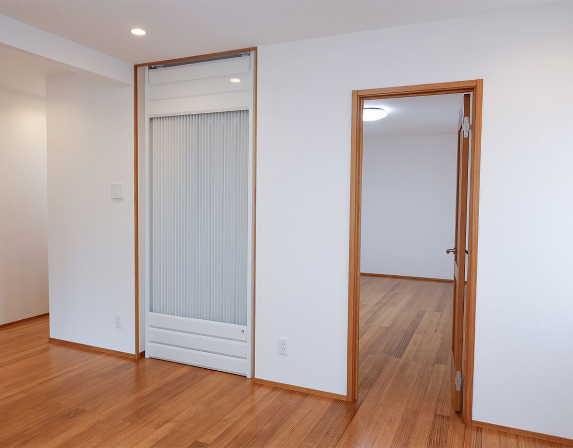 岡谷サービス＆ホームズ 【6500万円台／愛知／二世帯】中庭を中心とした二世帯で暮らす「回遊のある家」の建築実例画像8