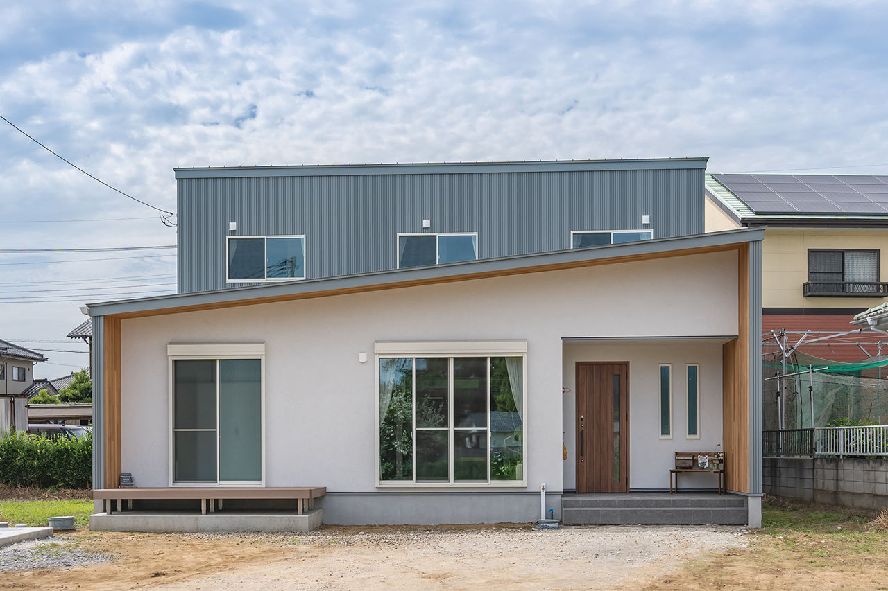 荒井工務店 【2000万円台・間取図有】無骨でかっこいいインダストリアルデザインの邸宅の建築実例画像2