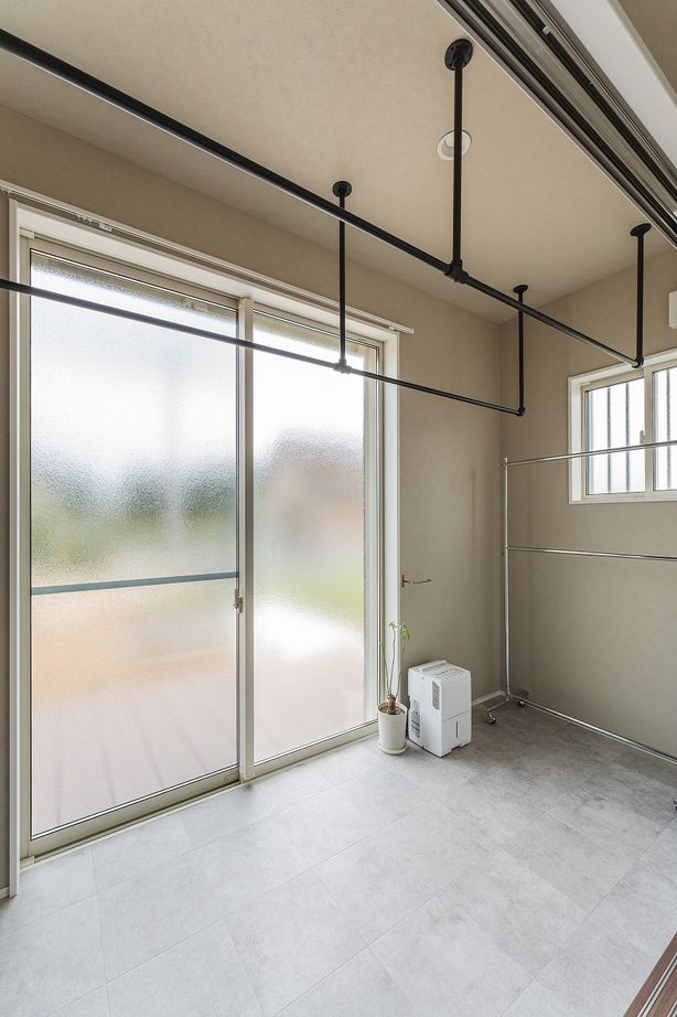 荒井工務店 【2000万円台・間取図有】無骨でかっこいいインダストリアルデザインの邸宅の建築実例画像9