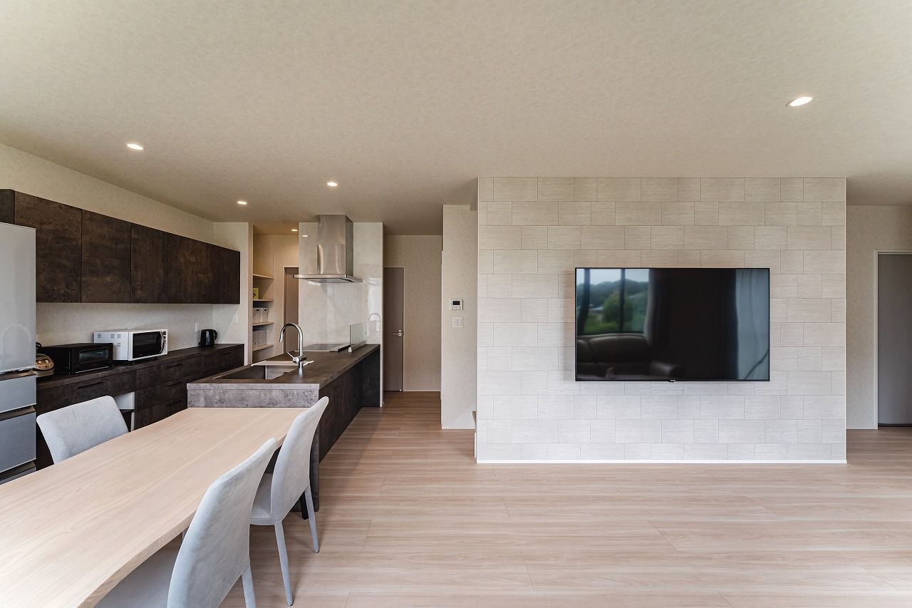 荒井工務店 【2000万円台・間取図有】シンプル且つモダンな空間。家族がつながる家事動線にこだわった住まいの建築実例画像3