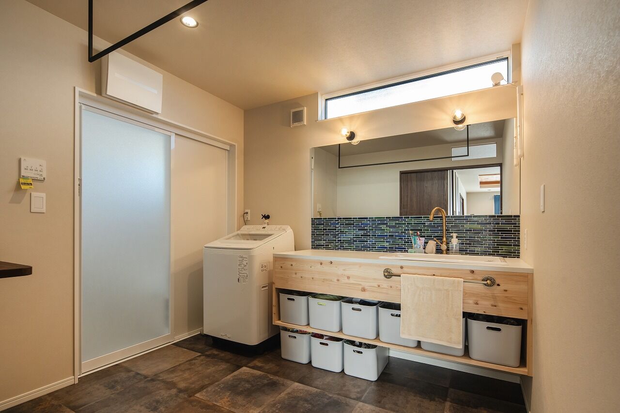 can wood 【1000万円台／インナーガレージ】理想の暮らしを予算内で実現したインナーガレージのある家の建築実例画像8