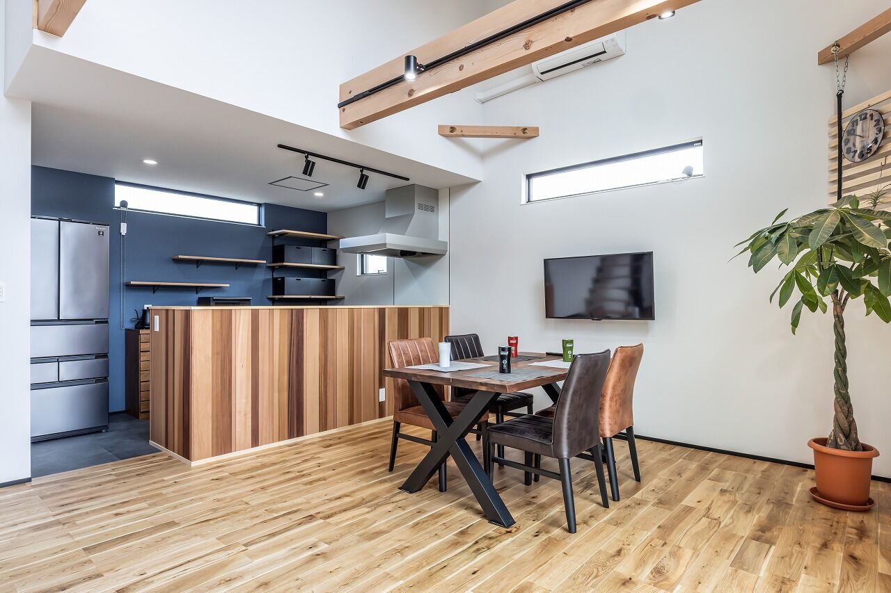 can wood 【1000万円台／吹き抜け／デッキ】家族時間を楽しむ吹き抜けリビング。広々デッキや快適動線も実現の建築実例画像4