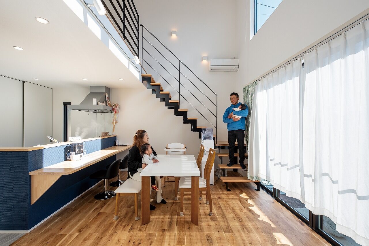 can wood 【2000万円台／ガレージ／中庭】夢を叶えたアメリカンテイストのガレージハウスの建築実例画像2