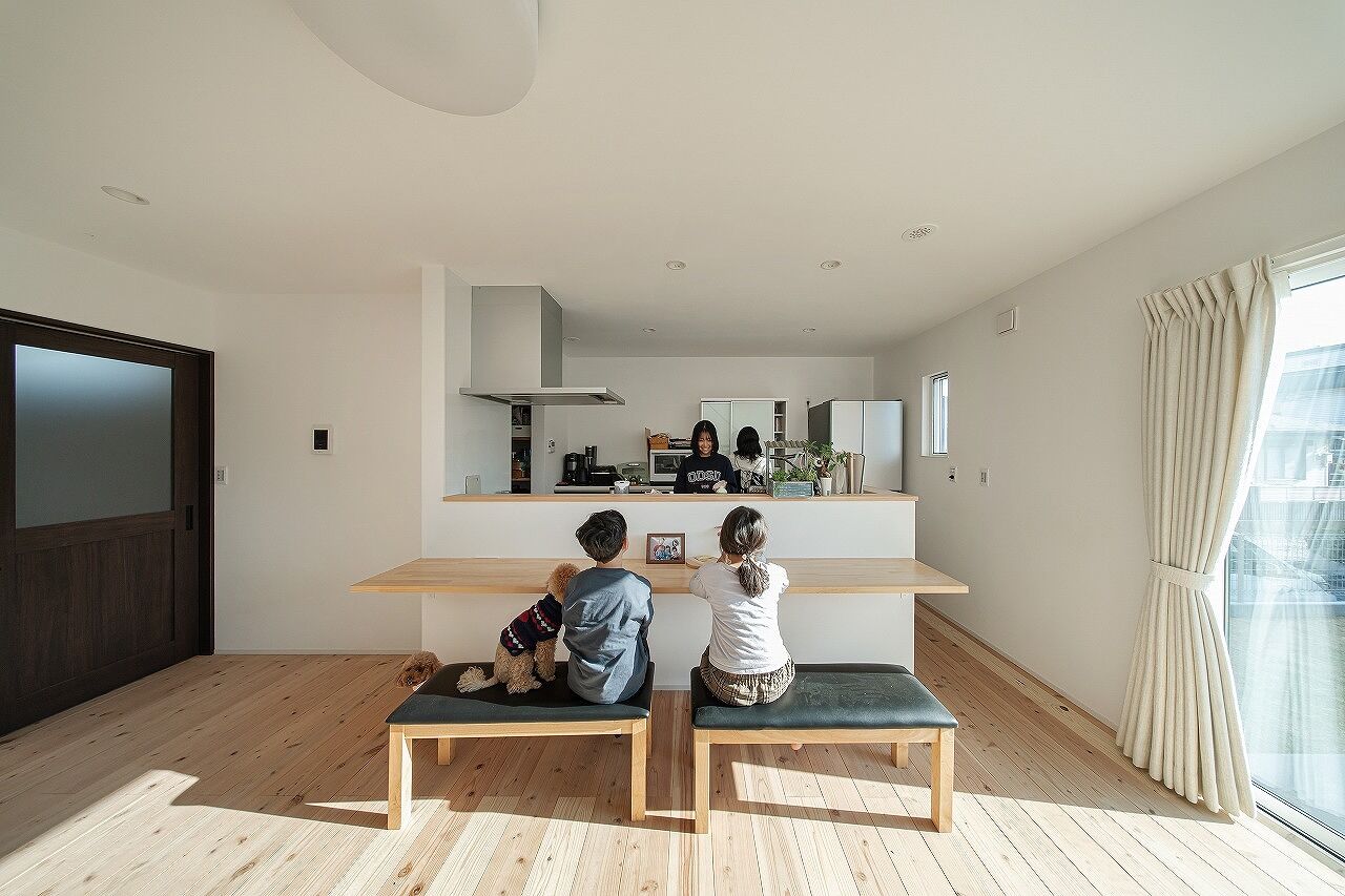 can wood 【1000万円台／自然素材／家事らく動線】漆喰の塗壁と無垢材に包まれた自然素材の家の建築実例画像3