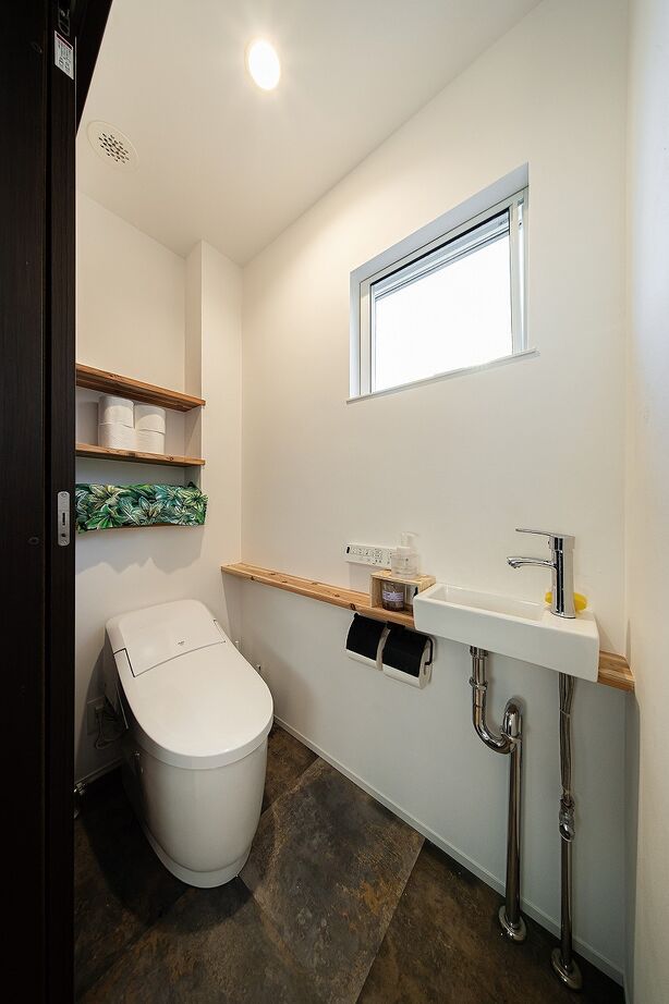 can wood 【1000万円台／自然素材／家事らく動線】漆喰の塗壁と無垢材に包まれた自然素材の家の建築実例画像7