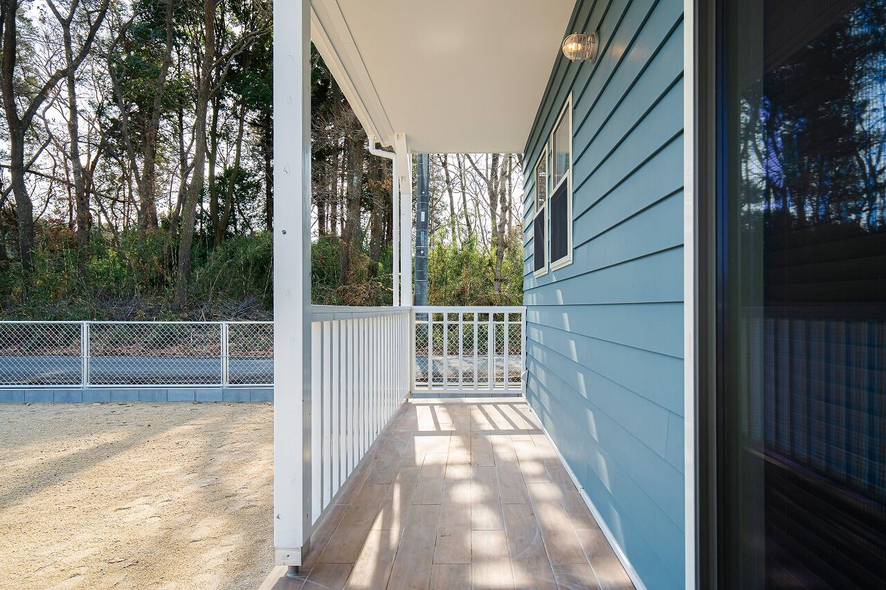 can wood 【2000万円台／勾配天井／ポーチ】切妻屋根のシンメトリーデザイン。開放感のあるサーファーズハウスの建築実例画像10