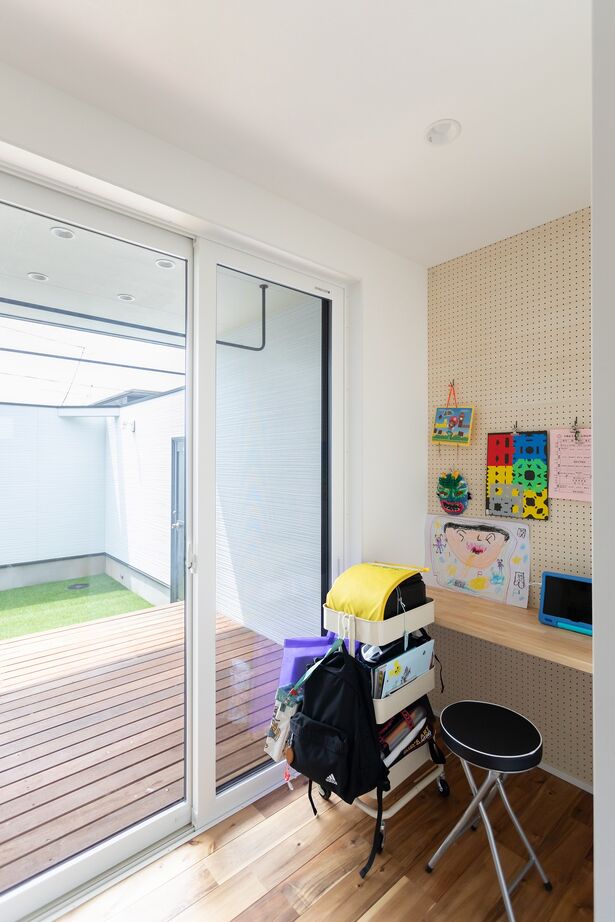 リプレイ 【本体価格2530万円/35.9坪/2階建て】爽やかな風と光が吹き込むプライベートガーデンのあるお家の建築実例画像7