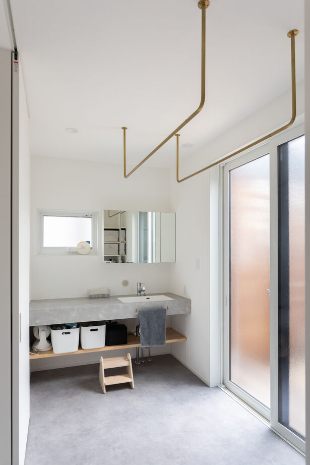 リプレイ 【本体価格2530万円/35.9坪/2階建て】爽やかな風と光が吹き込むプライベートガーデンのあるお家の建築実例画像8