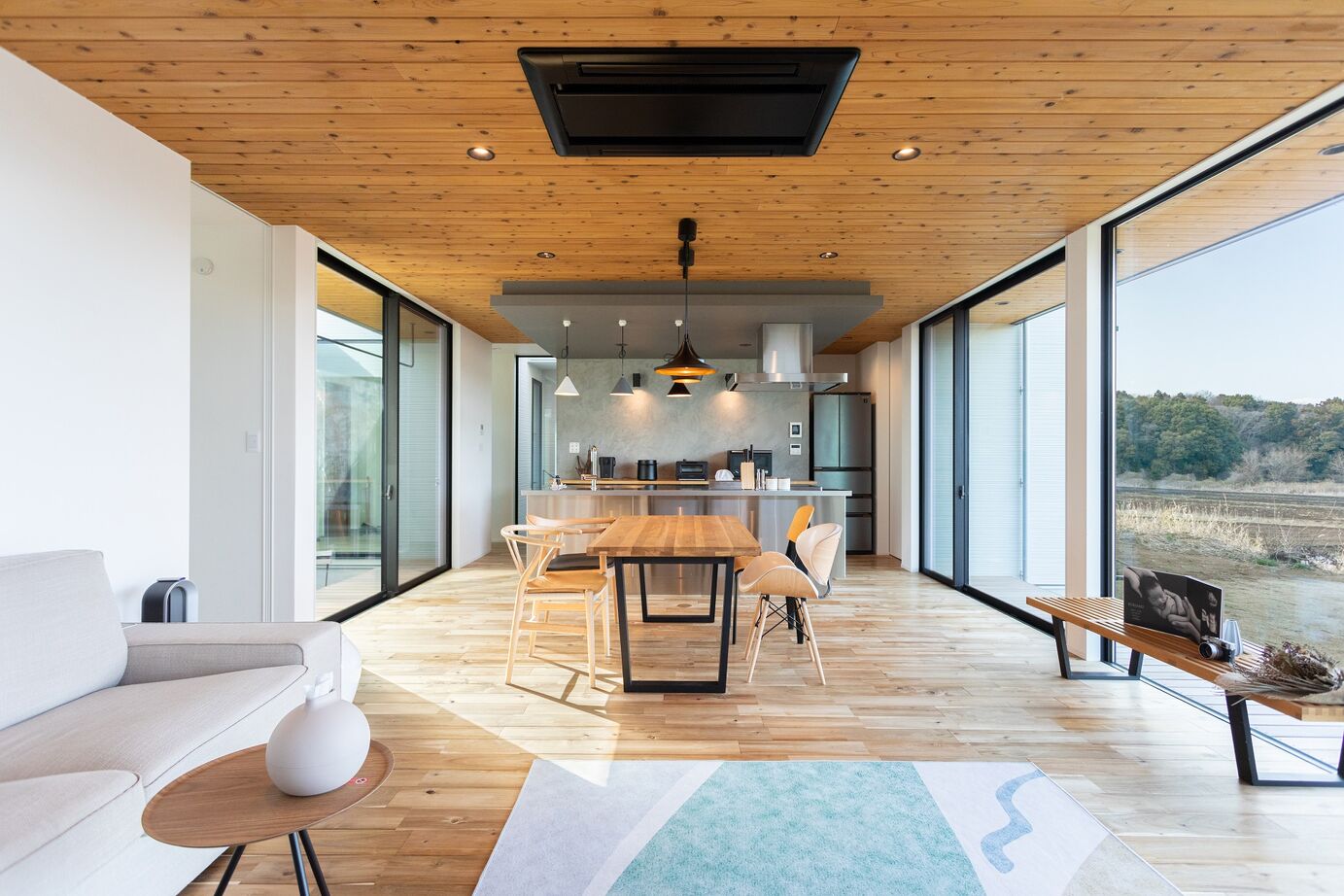 リプレイ 【本体価格2860万円/45.3坪/平屋】四季が時を奏でる上質な暮らしの建築実例画像2