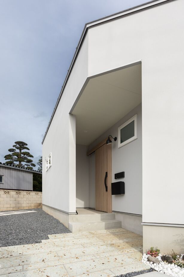 リプレイ 【本体価格2,250万円/30.3坪/平屋】光がそそぐぬくもりある住まいの建築実例画像8