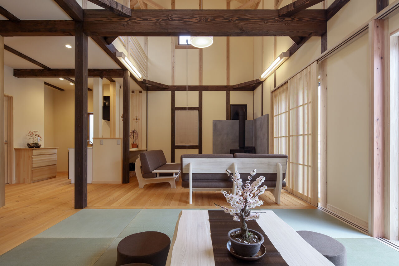 暮らしのスタジオ 【1000万円台/20坪台/高断熱】真壁づくりの美しさ、木のぬくもりが際立つ、希望した薪ストーブに癒される家の建築実例画像6