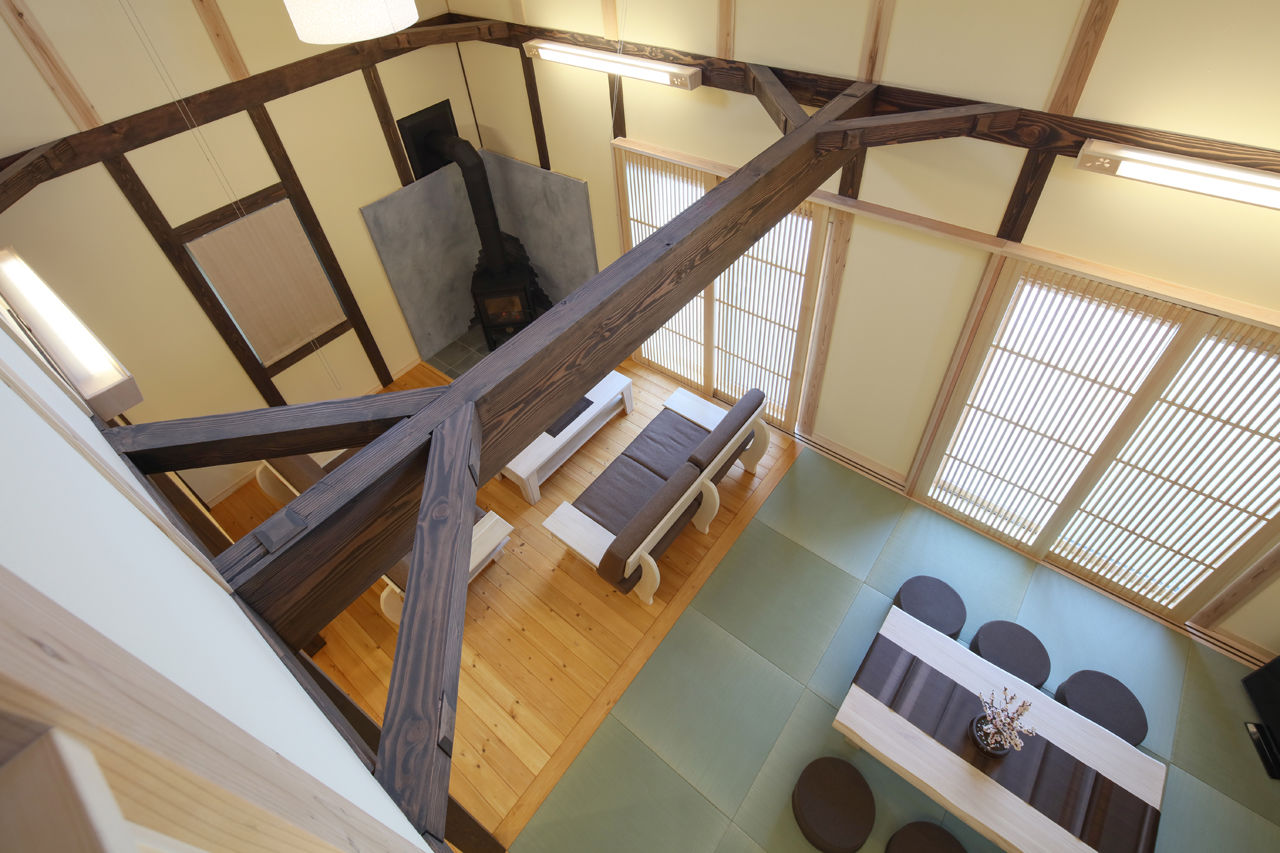 暮らしのスタジオ 【1000万円台/20坪台/高断熱】真壁づくりの美しさ、木のぬくもりが際立つ、希望した薪ストーブに癒される家の建築実例画像9