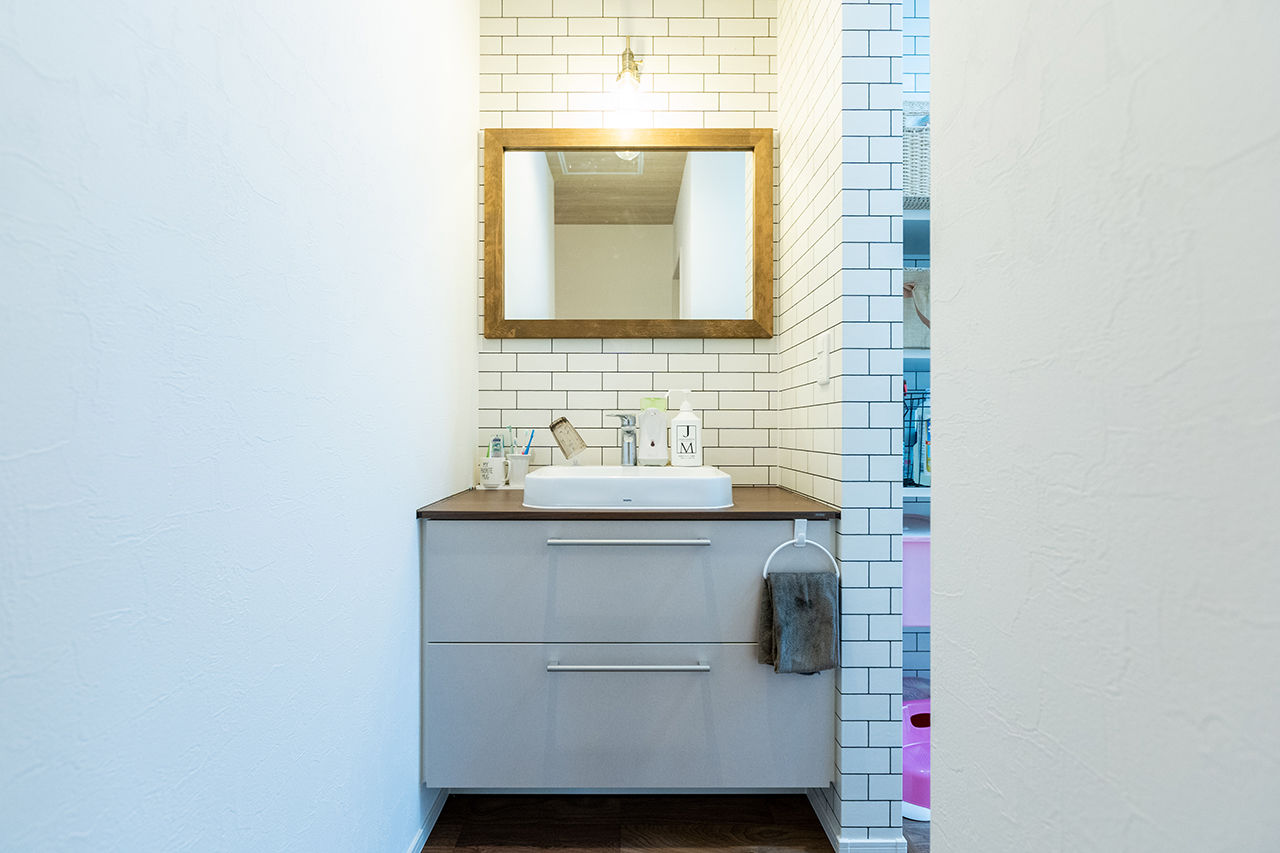 ＋RICCO　一級建築士事務所 【鳥栖市/2100万円台/平屋×中庭】15.5畳大の中庭にあふれる笑顔。子ども3人がノビノビ育つ「コの字型」の家の建築実例画像7