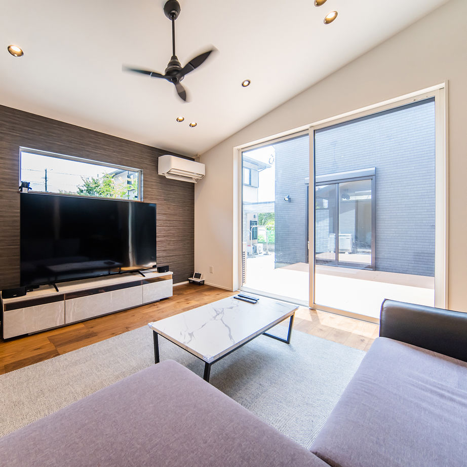 ＋RICCO　一級建築士事務所 【33坪/平屋×中庭/間取図有/2500万円～2999万円】プライベート感と開放感を両立させたコの字の平屋の建築実例画像4