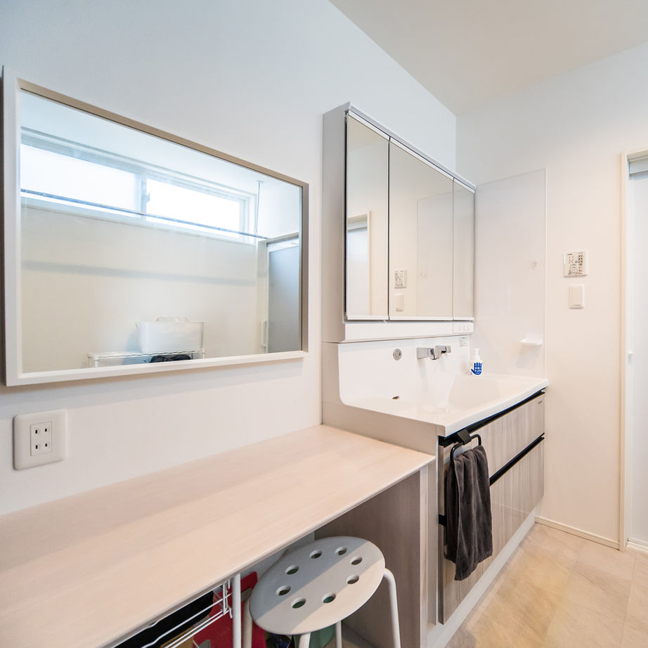 ＋RICCO　一級建築士事務所 【33坪/平屋×中庭/間取図有/2500万円～2999万円】プライベート感と開放感を両立させたコの字の平屋の建築実例画像8