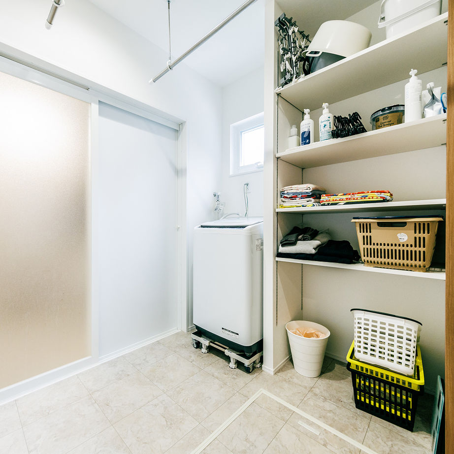 ＋RICCO　一級建築士事務所 【34坪/平屋×中庭/間取り図有/2500～2999万円】中庭で過ごす時間が楽しくて、いつの間にかインドア派に！の建築実例画像5