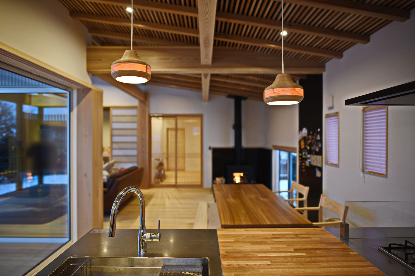 高橋材木店 タカハシホーム 【白石市/3000万円】木質感と遊び心が一つ屋根の下に。檜の香りにつつまれる夢の木の家の建築実例画像4