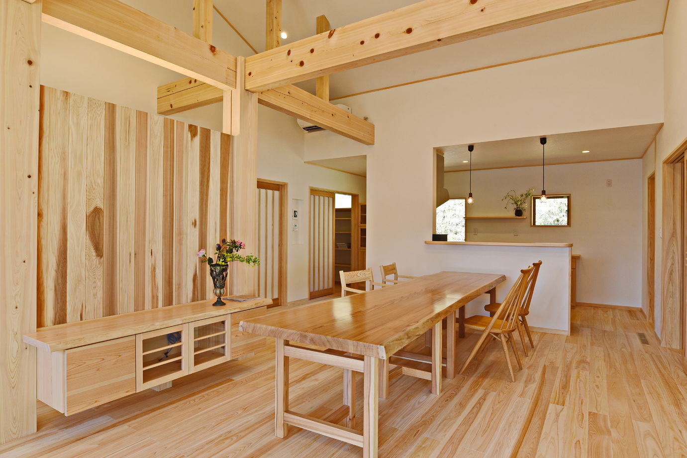 高橋材木店 タカハシホーム 旅館みたいな3世帯住宅の建築実例画像4